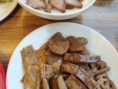 -老鼎万春卤菜(五代传承创始老店)