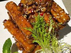 -铜锣湾·有麝自然香(长嘉汇购物公园店)