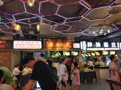 -八一好吃街·高品美食广场