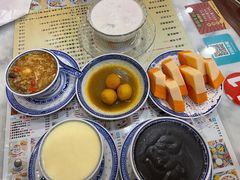 杨枝甘露-广信牛奶甜品世家(台东店)