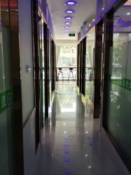 -苗医生专业祛痘·皮肤管理