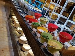 自助调料区-盛宴标帜西餐厅龙虾.鲍鱼•牛排(重庆喜来登大酒店)