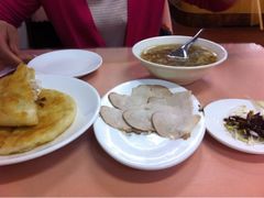 iphone_upload_pic-李连贵熏肉大饼(沈阳站店)