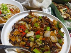 黑三剁配薄饼-雀舞云南菜(乐客城店)