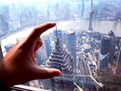 -上海环球金融中心云端足球盛典