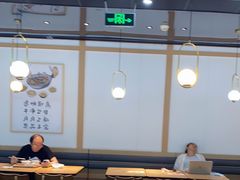 -老乡鸡(上海品尊国际中心店)