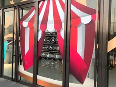 -资和信百货商场
