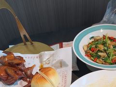 -鸽子侯·家宴·平价海鲜(市图书馆店)