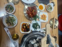 -青瓦餐厅·生鱼片·韩园烤肉(西塔店)