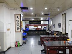 -牛一嘴·兰州牛肉面·大盘鸡(财富中心店)