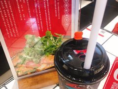 -肥汁米蘭香港米线(长宁来福士店)