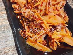香辣拌三角骨-嗨辣小聚·盘锦河蟹·海鲜烧烤龙虾(盘锦十年好店)