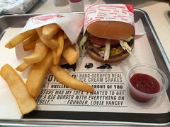 香烤鸡汉堡-FATBURGER 特富客汉堡(外交公寓店)