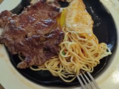 -豪客来牛排(人民东路店)