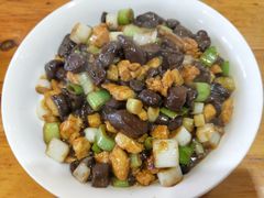 鲜肉蘑山鸡丁-大清花饺子(山庄店)