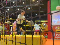 -蹦蹦跳跳(新奥购物中心店)