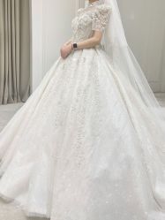 点击看大图 -Renee芮亦婚纱