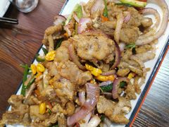 -虾弄弄海派小龙虾·牛羊蝎子火锅