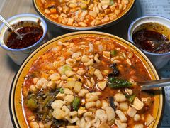 -吴三酸菜麻食酱香面馆(印花布园小区店)
