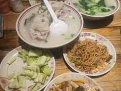 -老方桌烂蹄花川菜馆(九龙坡店)