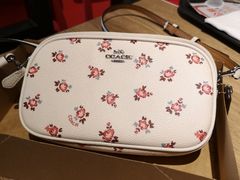 -COACH蔻驰(赛特奥特莱斯店)