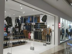 -优衣库(广州天河领展广场店)