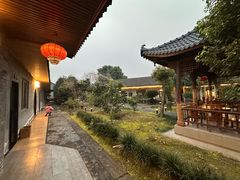 -周老三跷脚牛肉·全牛火锅(非遗传承店)