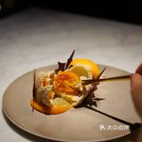 咸蛋黄融入奶油 整块的味道是很均匀平衡的