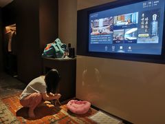 -广州英豪斯酒店(番禺政务中心傍江地铁站店)