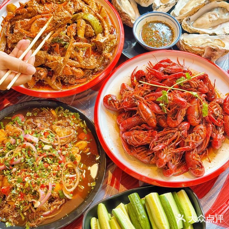 🦞昆明海鲜脑袋集合！这家大排档鲜到舔手指‼️
