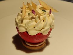 -弦月窗LUNETTE BY AMANDA(复兴路店)