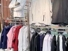 -王府井奥莱棋盘山小镇