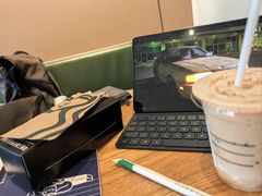 香草味拿铁-星巴克(吉林财富广场店)