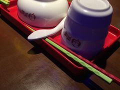 餐具摆设-胖哥俩肉蟹煲(河北勒泰购物中心店)