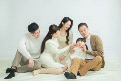 -时光纪亲子全家福照相馆(静安店母女写真父母纪念照)