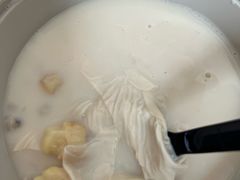 -RUXU入续糖水铺与包(卓悦中心店)
