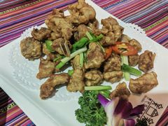 -香巴拉云南餐厅(华莱坞店)