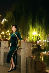 -一揽芳华汉服旗袍体验馆(拙政园店)