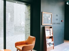 -星巴克(广州南站A18检票口楼上)