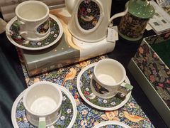 -钟书阁(松江泰晤士小镇店)