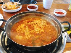 辛拉面-喇喇排骨火锅·传统韩式脊骨汤(望京西园总店)