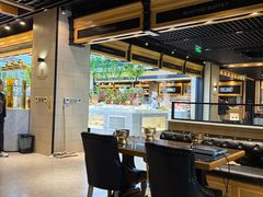 -川骄海鲜自助(王府井奥莱UP TOWN店原世界之花店)