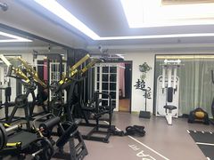 -简·无界健身工作室·运动康复·体态(石厦店)