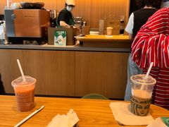 -星巴克(上海长宁来福士1F店)
