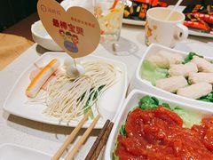 -海底捞火锅鲜切牛肉主题店(长寿路店)