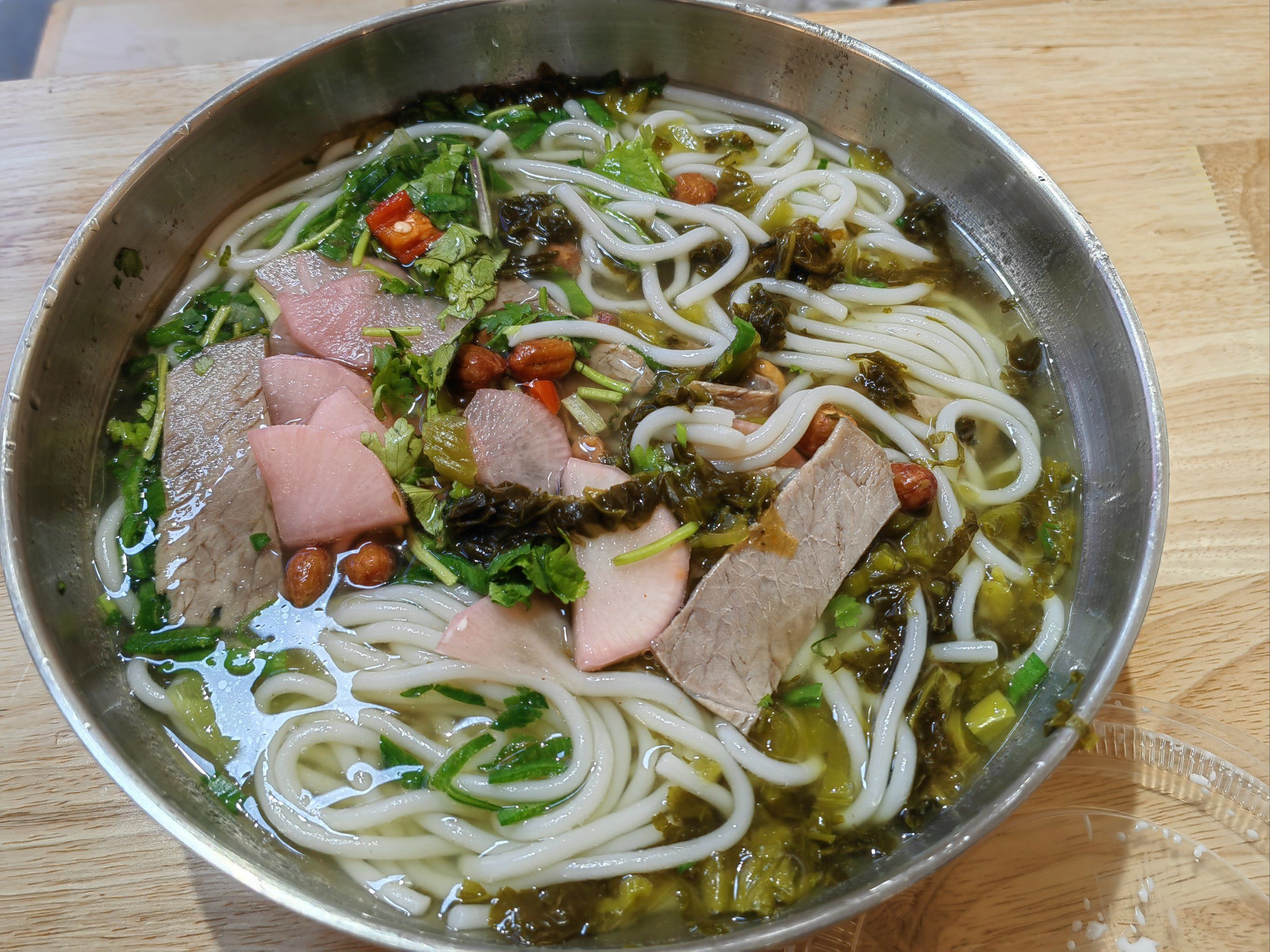 来下沙必吃这家贵州花溪牛肉粉!