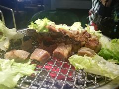 坛子大块肉-原始泥炉烤肉(总店)