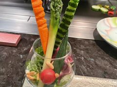 多彩色拉-Ginza Onodera铁板烧(外滩十八号店)