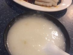-荣发茶餐厅(龙琛路店)