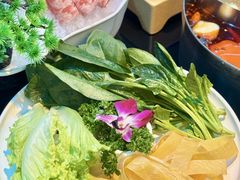 -唯爱KTV聚会餐厅(仙林东城汇店)